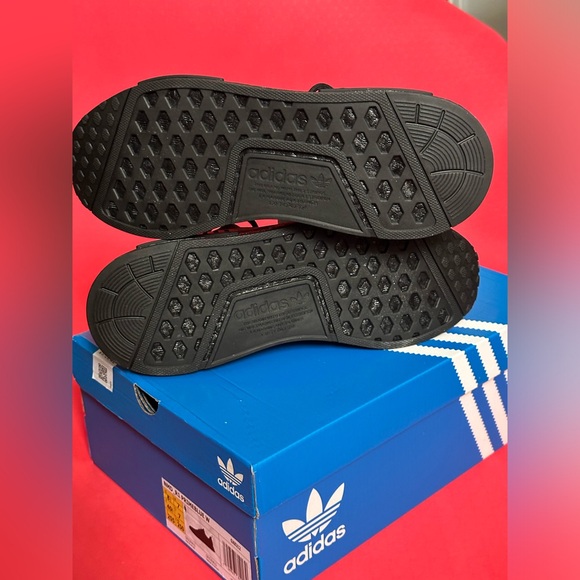 adidas Originals NMD_R1 Primeblue (Brand New) - Picture 10 of 10